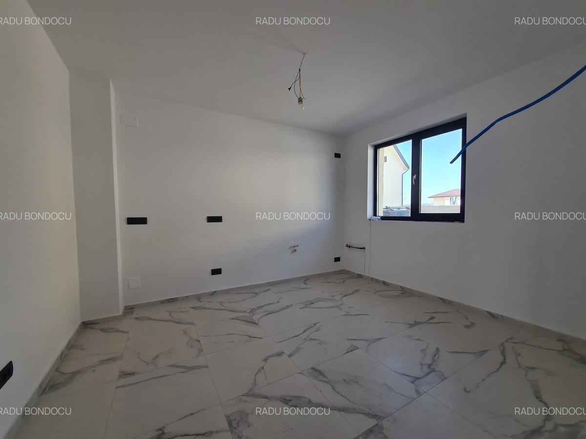 Duplex cu 4 camere în Odăi - 16