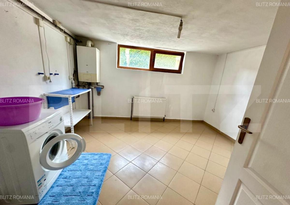 Casa individuala de vanzare 3 dormitoare, garaj, subs - 16