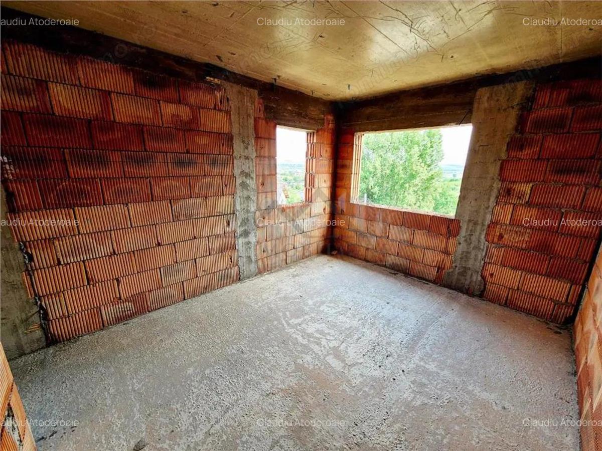 Casa de vanzare cu priveliste frumoasa - 8