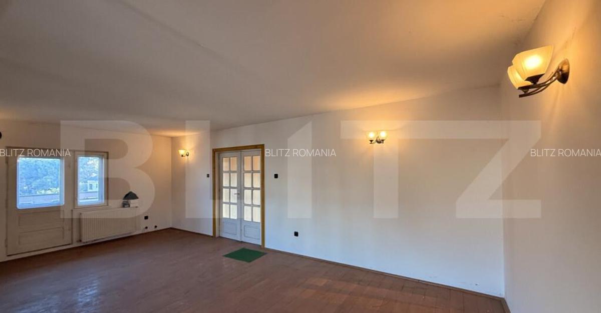 Casa P + E + M cu garaj ?i casa P, 247 mp utili, 292 mp t - 15 Casa P + E + M cu garaj ?i casa P, 247 mp utili, 292 mp t - 15