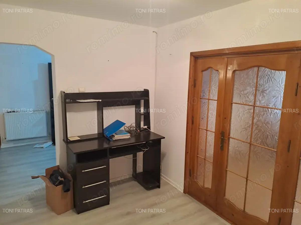 Apartament cu 2 camere , centru Barlad - 5