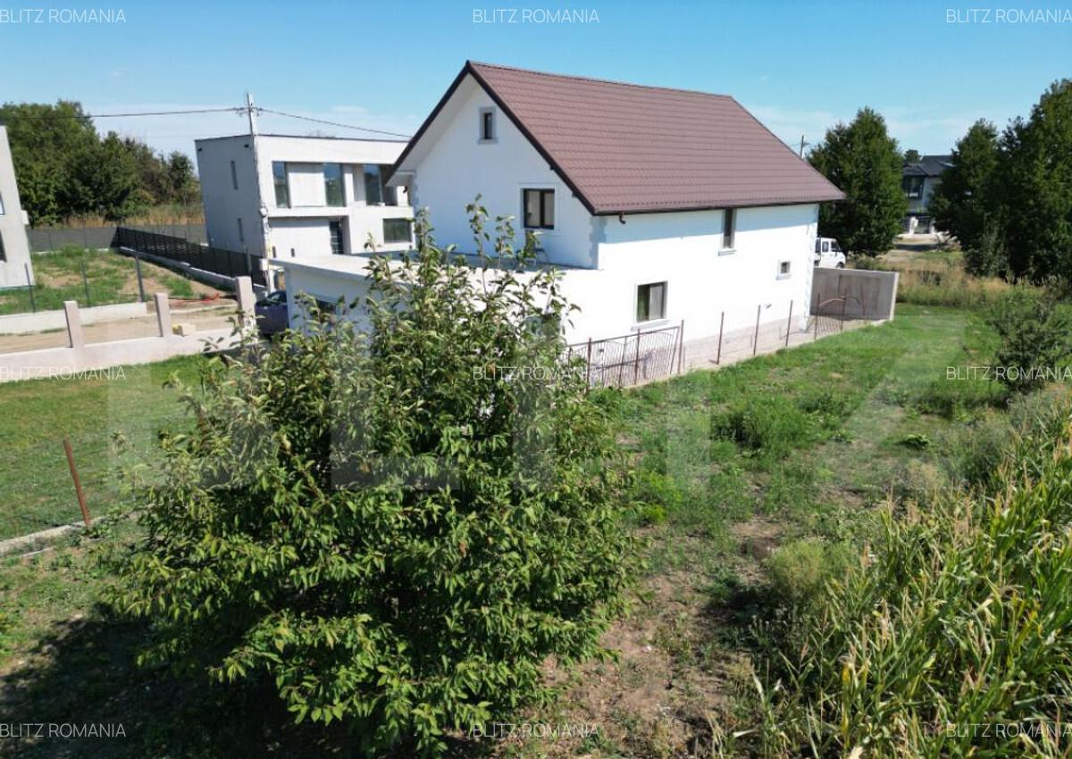 Casa cu 5 camere + garaj , situata in Valea Ursului - 6