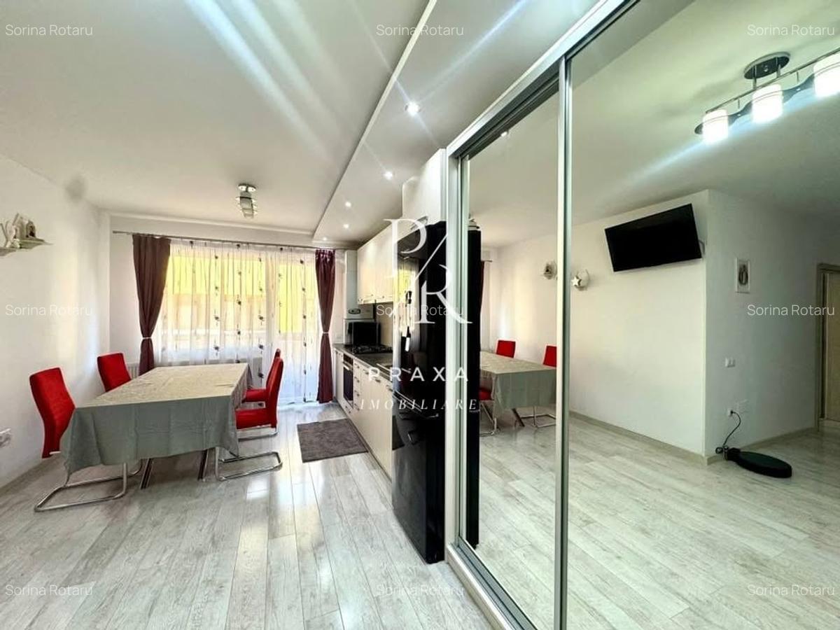 Apartament de vanzare 3 camere, etaj 1, parcare, zona Terra! - 2