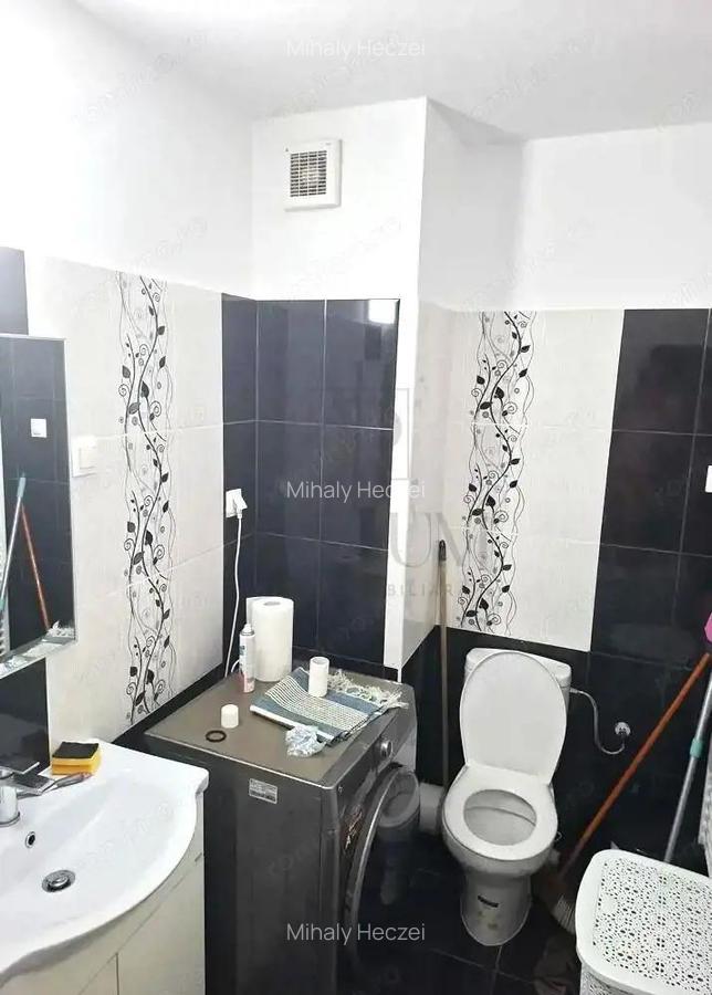 Apartament - Etaj Intermediar - Mobliat si Utilat Complet - Loc de Parcare - Zona Torontal - 2