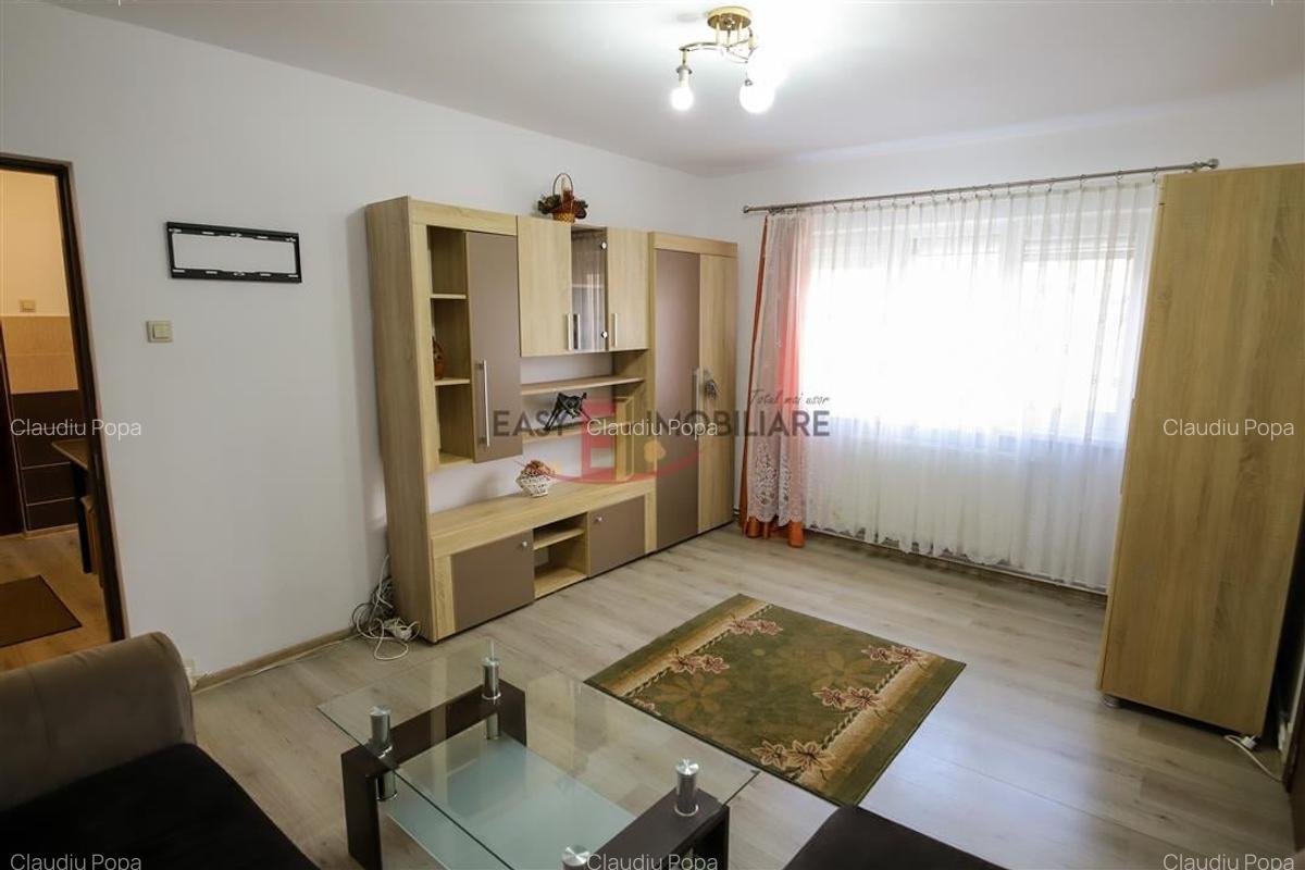 Apartament 2 camere, etaj 3,  mobilat-utilat, Central - 4