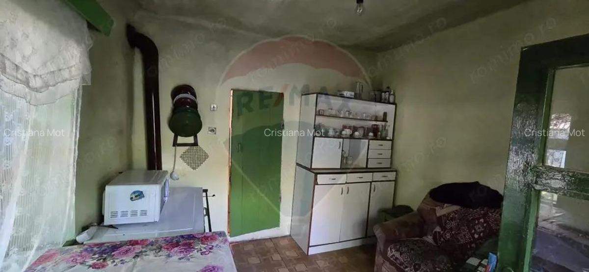 Casa cu livada 2880 mp in Adea la 4km de Chi?ineu-Cri? - 2