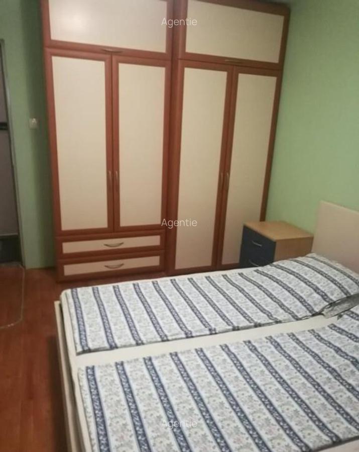 Apartament 3 camere de vanzare Dambovita - 1