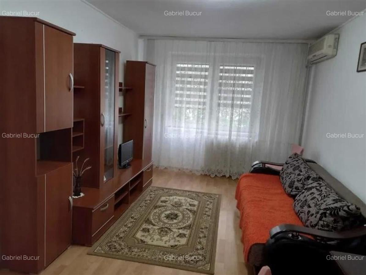 Inchiriere Apartament 3 Camere Semidecomandat Sos.Berceni - 1