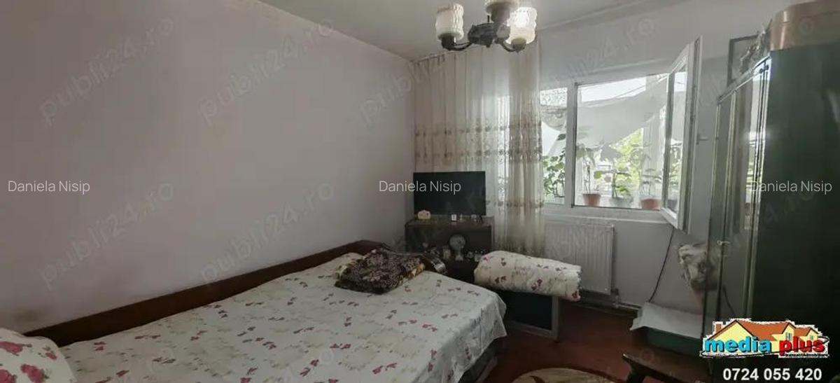 Apartament cu 3 camere de vanzare Micro 39, Bd. Traian Vuia . - 4