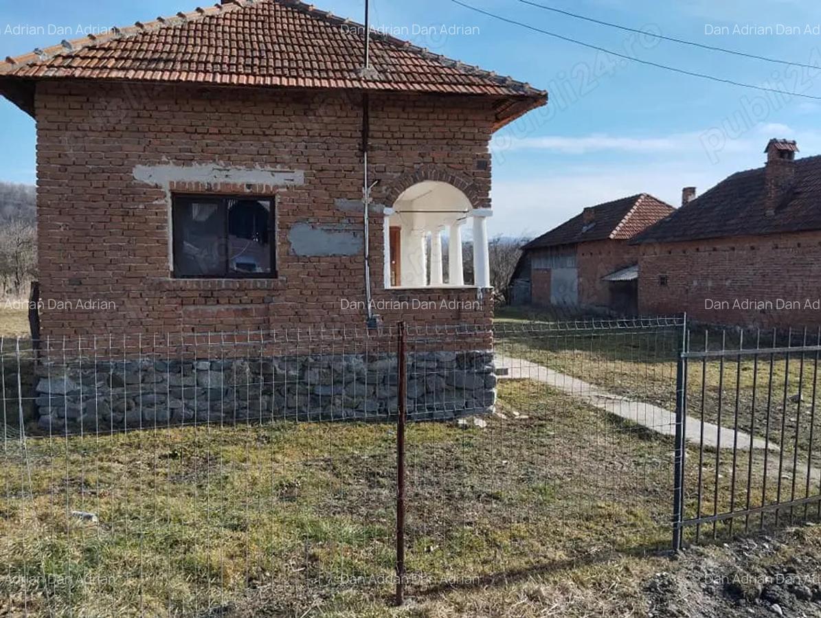 Casa de vanzare cu toate utilita?ile - 1