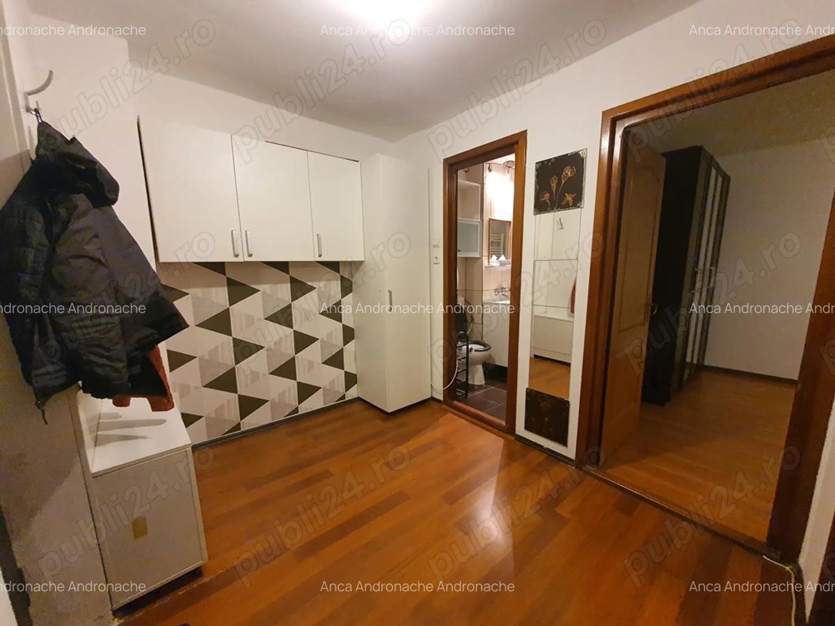 Inchiriez garsoniera Tei - 3