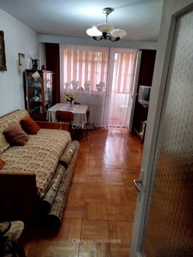 Apartament 3 camere, decomandat, Piatra Neamt - 3