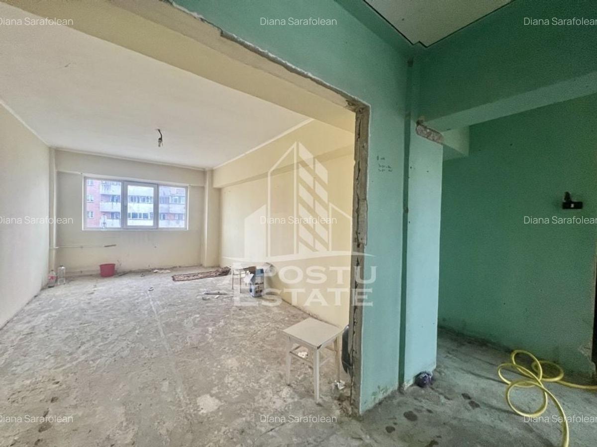 Apartament cu 4 camere decomandat în Simion Bărnuțiu - 2
