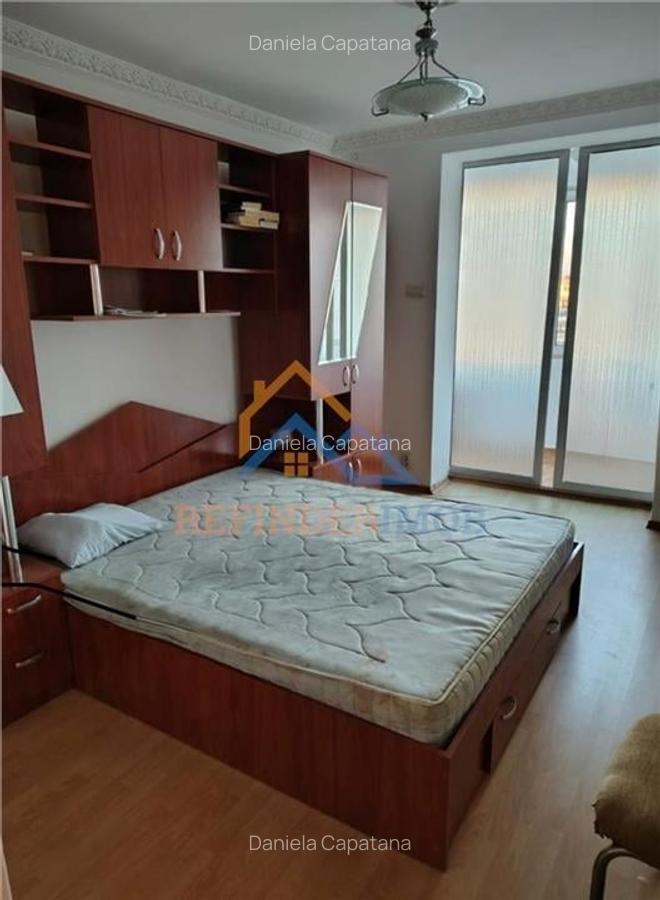 Apartament cu 3 camere semidecomandat în Valea Ialomiței - 2