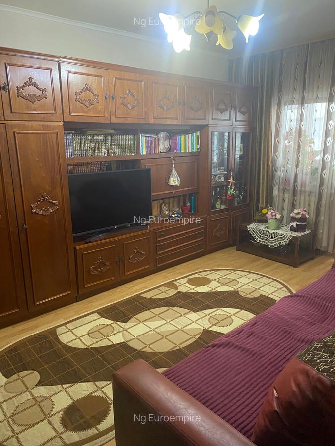 Apartament 2 camere decomandat, zona Km 5 - 3