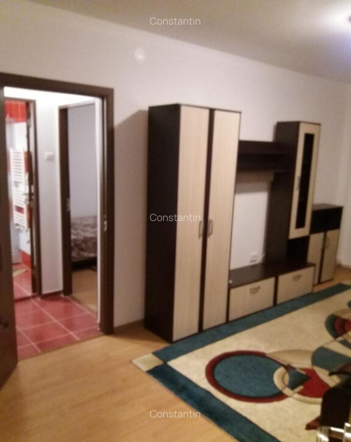 Camera de inchiriat/apartament cu 3 camere Grivitei - 10