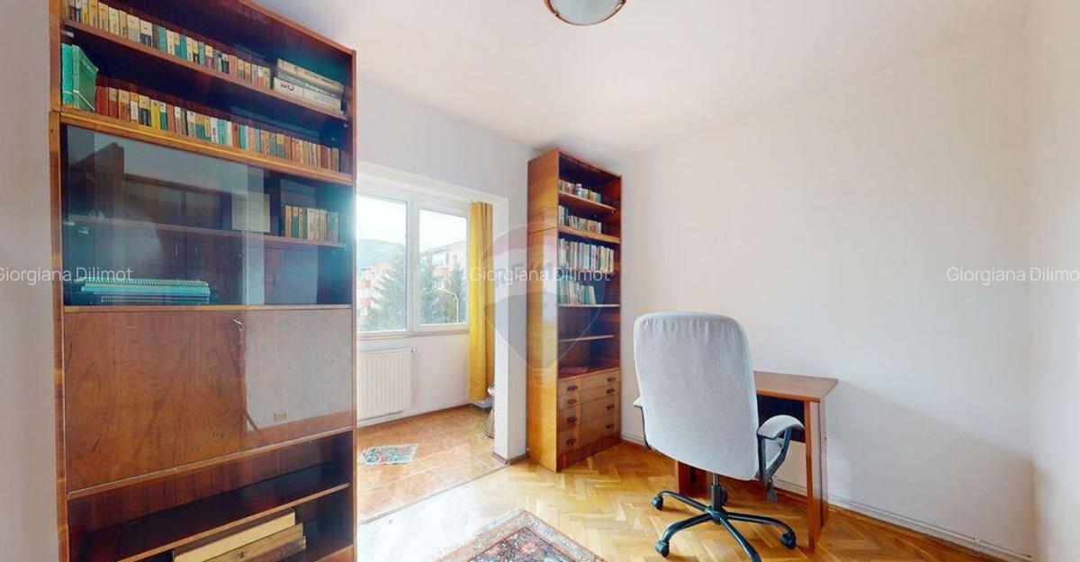 REZERVAT - 4 camere de Inchiriat | PRIVELISTE | JUDETEAN ... - 5