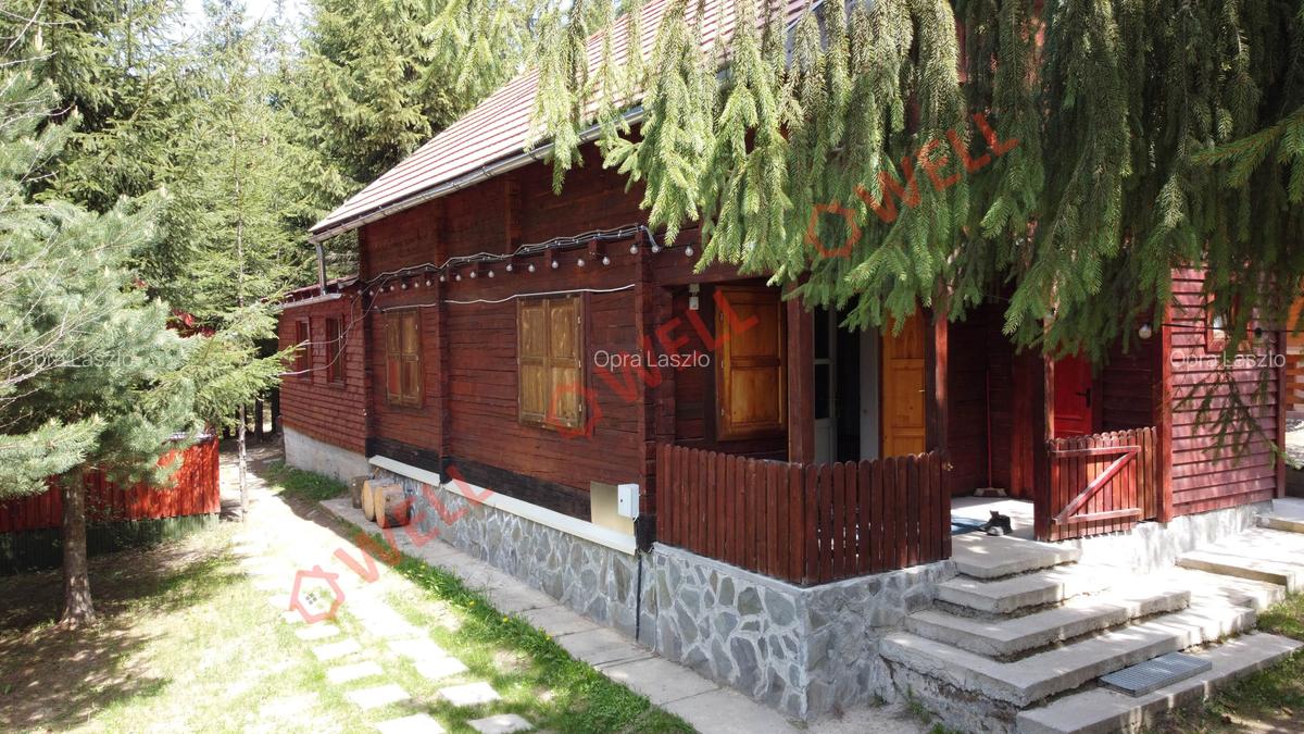 Casă cu 6 camere în Comandău - 3