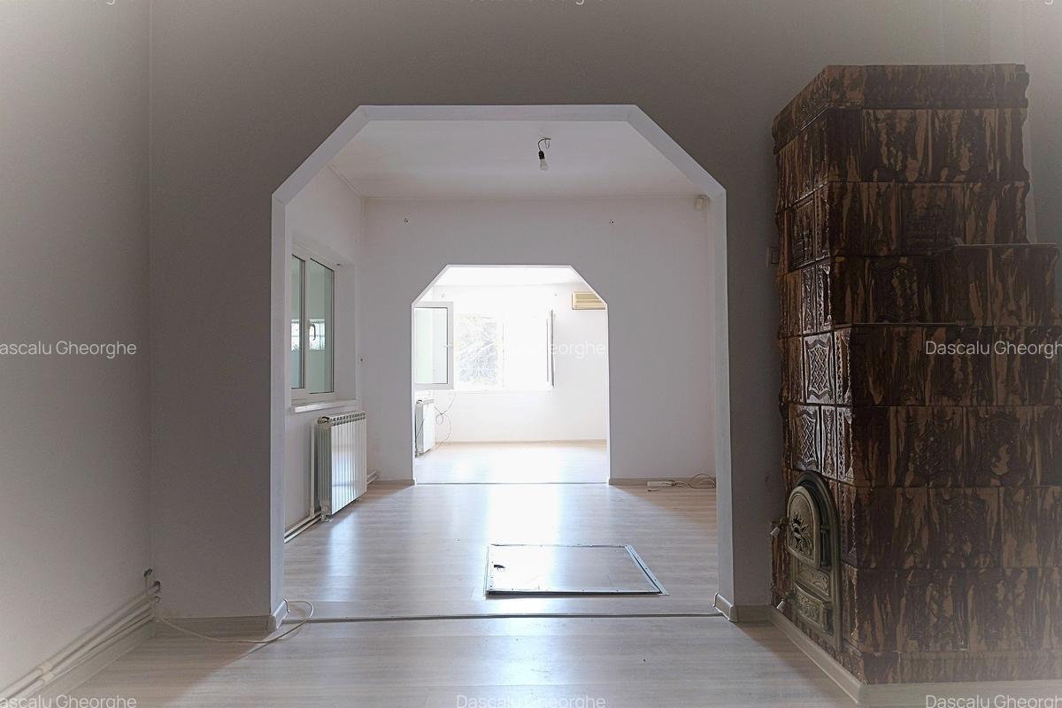 TEI TOBOC - Petricani, casa exceptionala din caramida, 4 camere si 200 mp. teren - 11