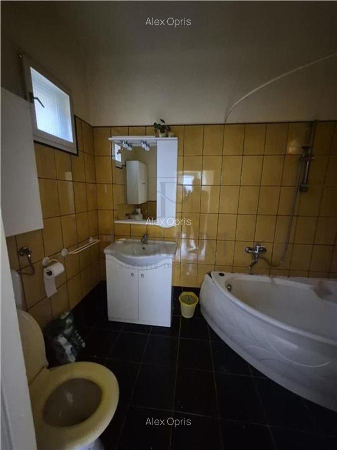 Propietate cu 2 case individuale - ingrijite - pe un teren de 800mp - zona excel - 25