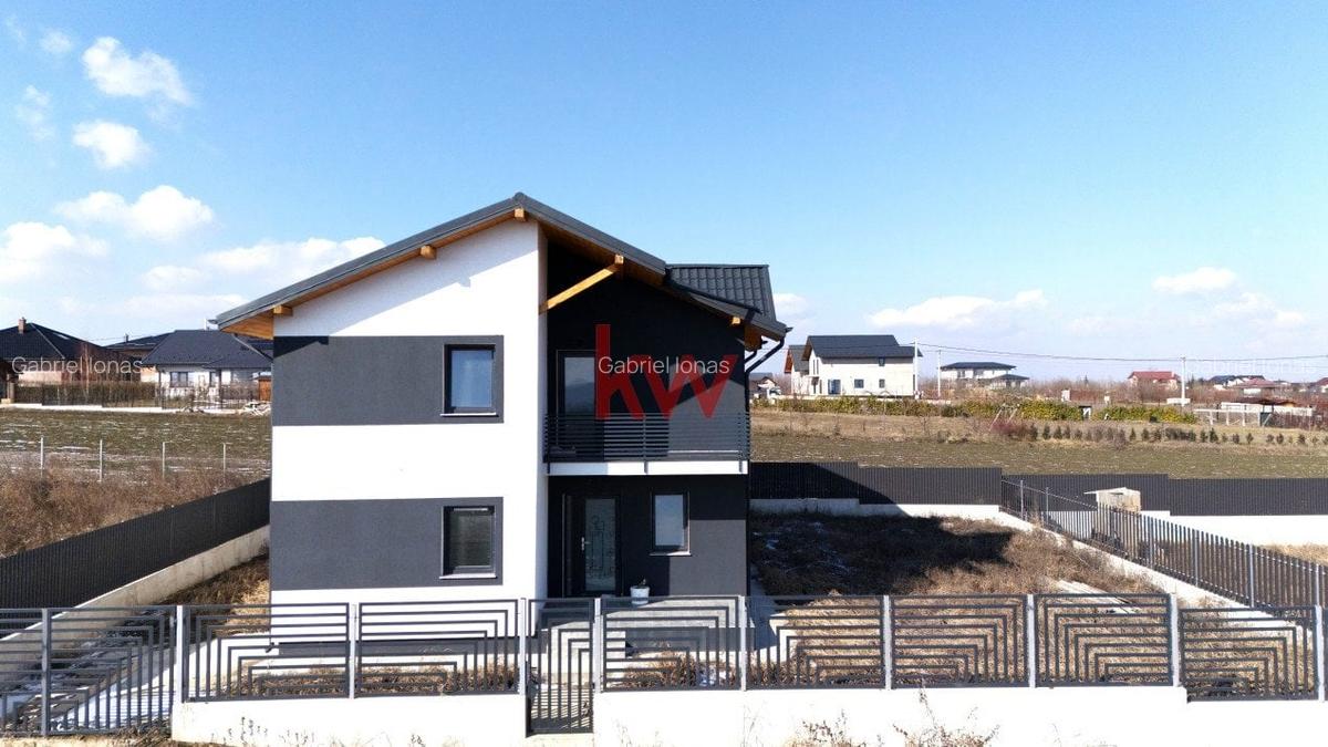 Vila 4 Camere, 2 Bai, Teren 469 mp Breazu, Copou, Padurea Marzesti - 2