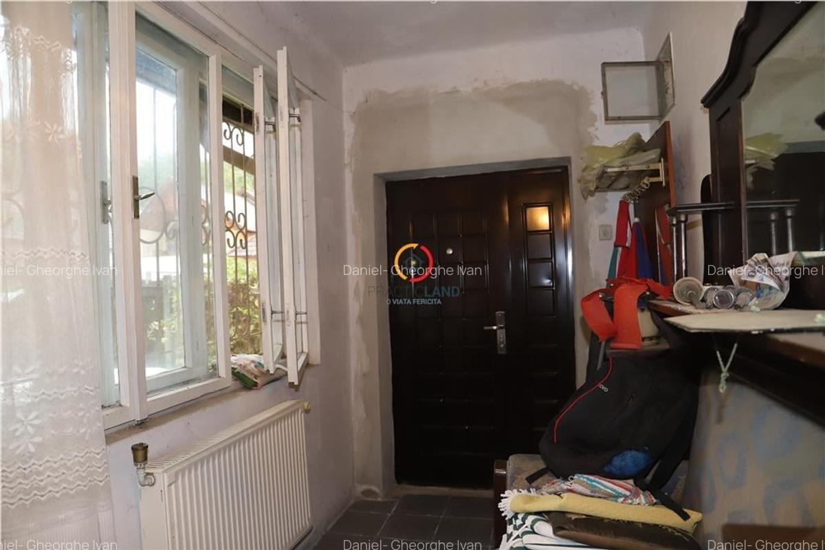 Casa cu Front la Doua Strazi O Oportunitate Unica - 3 Casa cu Front la Doua Strazi O Oportunitate Unica - 3