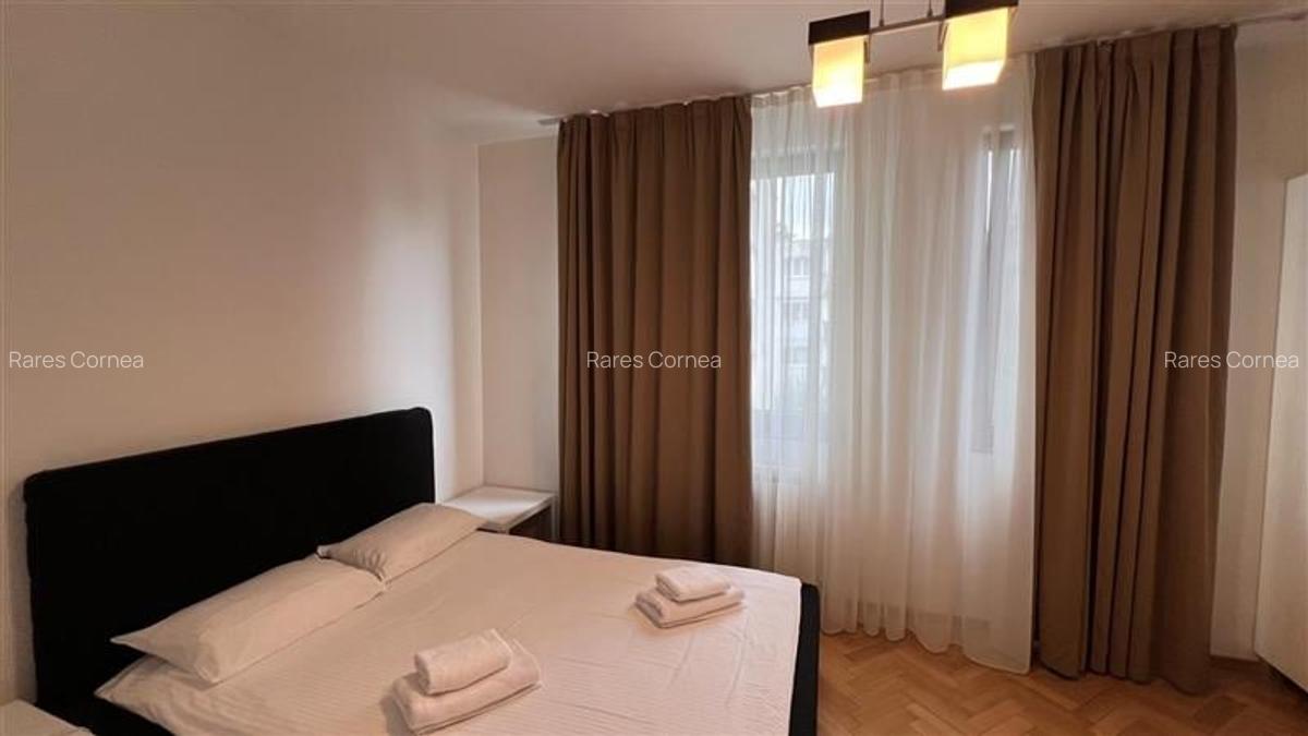 Inchiriere apartament 2 camere decomandate modern bloc nou Central zona Platinia - 8