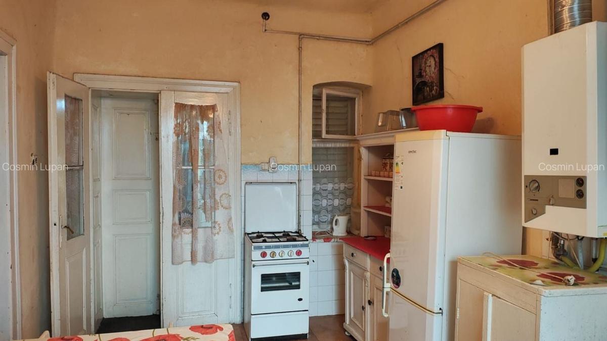 Casa din vaiuga cu toate utilitatile teren 798mp - comision 0% - 1