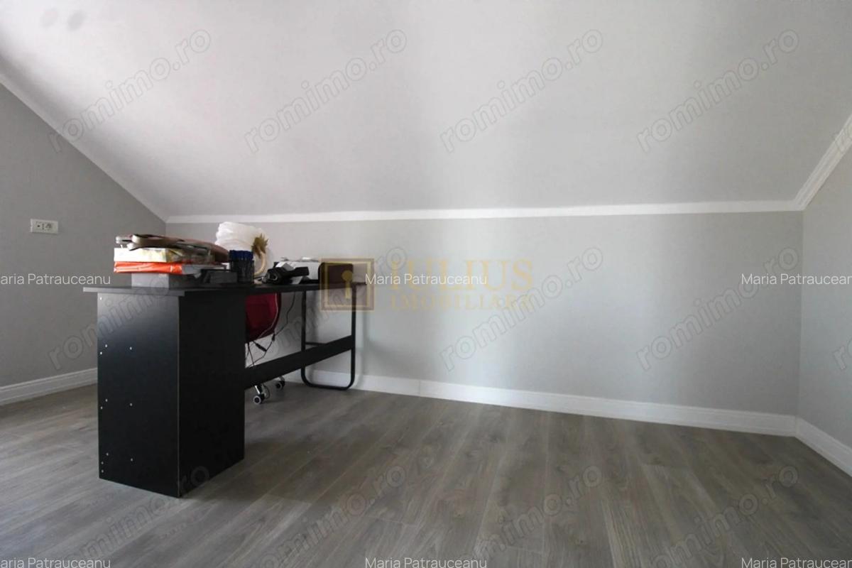 Curte, 4 apartamente, 8 camere, perfecta pt activita?i educa?ionale-Dumbravita - 15