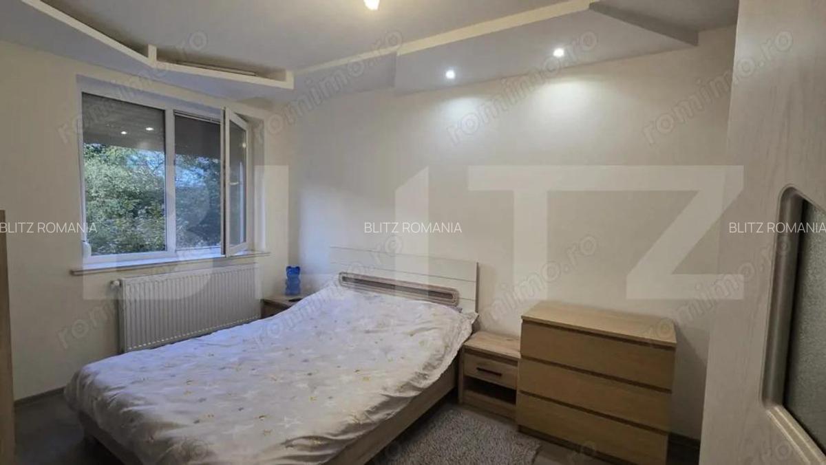 Apartament de vanzare, cu 2 camere, 55 mp, zona Careiului - 7