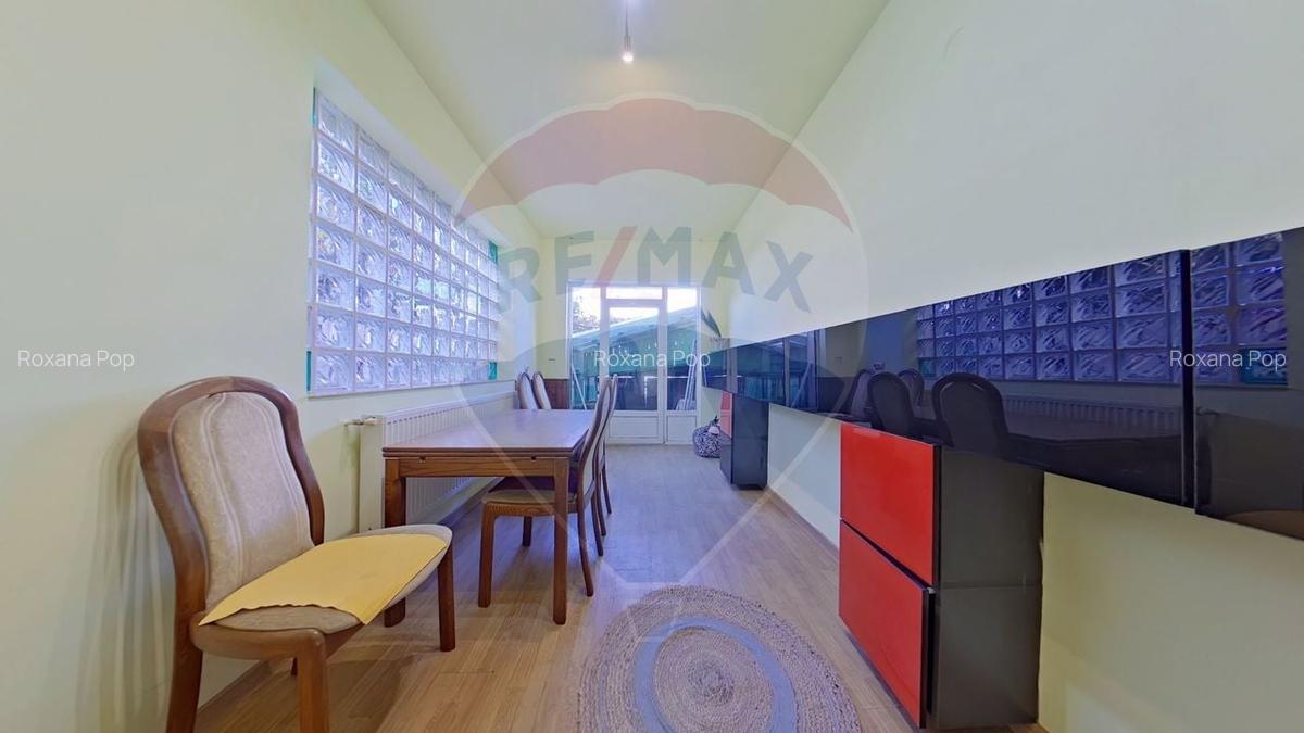 Casa individuala, 3 dormitoare, curte, langa UMF - 7