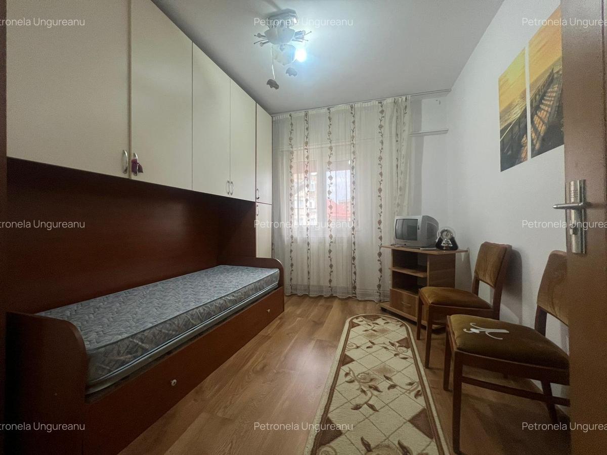 Apartament decomandat de 74mp cu 3 camere, bloc pe cadre - 3