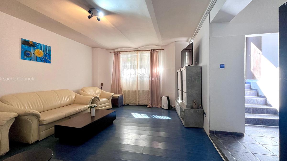 Apartament 2 camere Tip Studio - Str De Mijloc - cod 5189 - 1