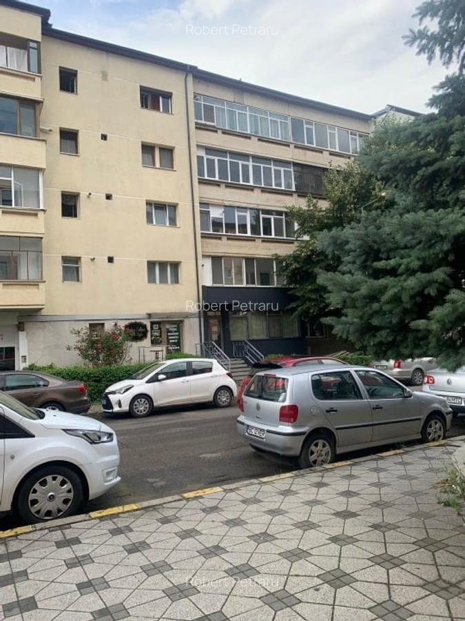 Apartament 3 camere strada Ana Ipătescu Zonă Centrală - 13