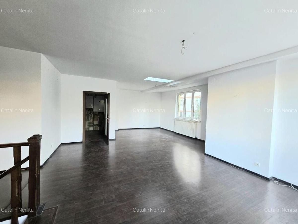 Apartament cu 6 camere nedecomandat în Moșilor - 9