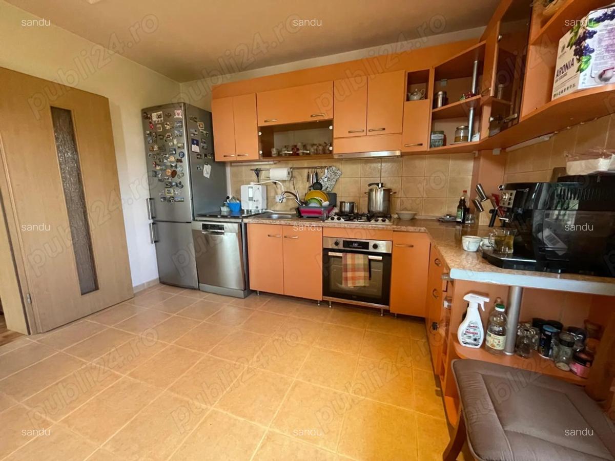 Proprietar vand Proprietate versatila: locuin?a, cabinet sau pensiune etc - 5