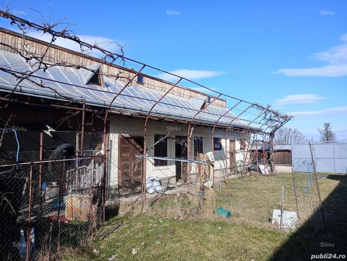 Casa 260 Mp anexe 280 Mp teren 7500 mp Rauce?ti- Ungheni - 6