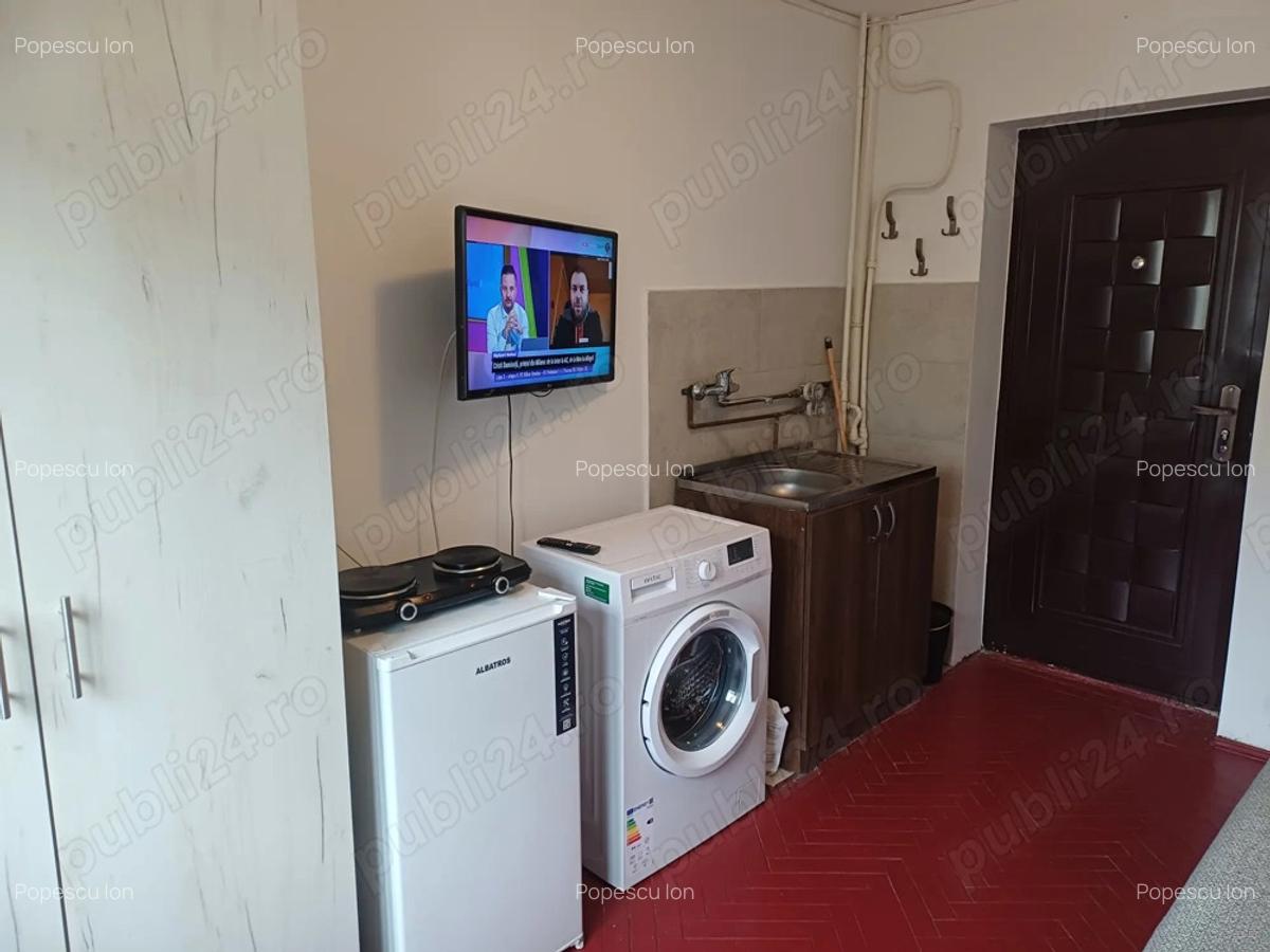 Proprietar, vand garsoniera zona Medicina - 6