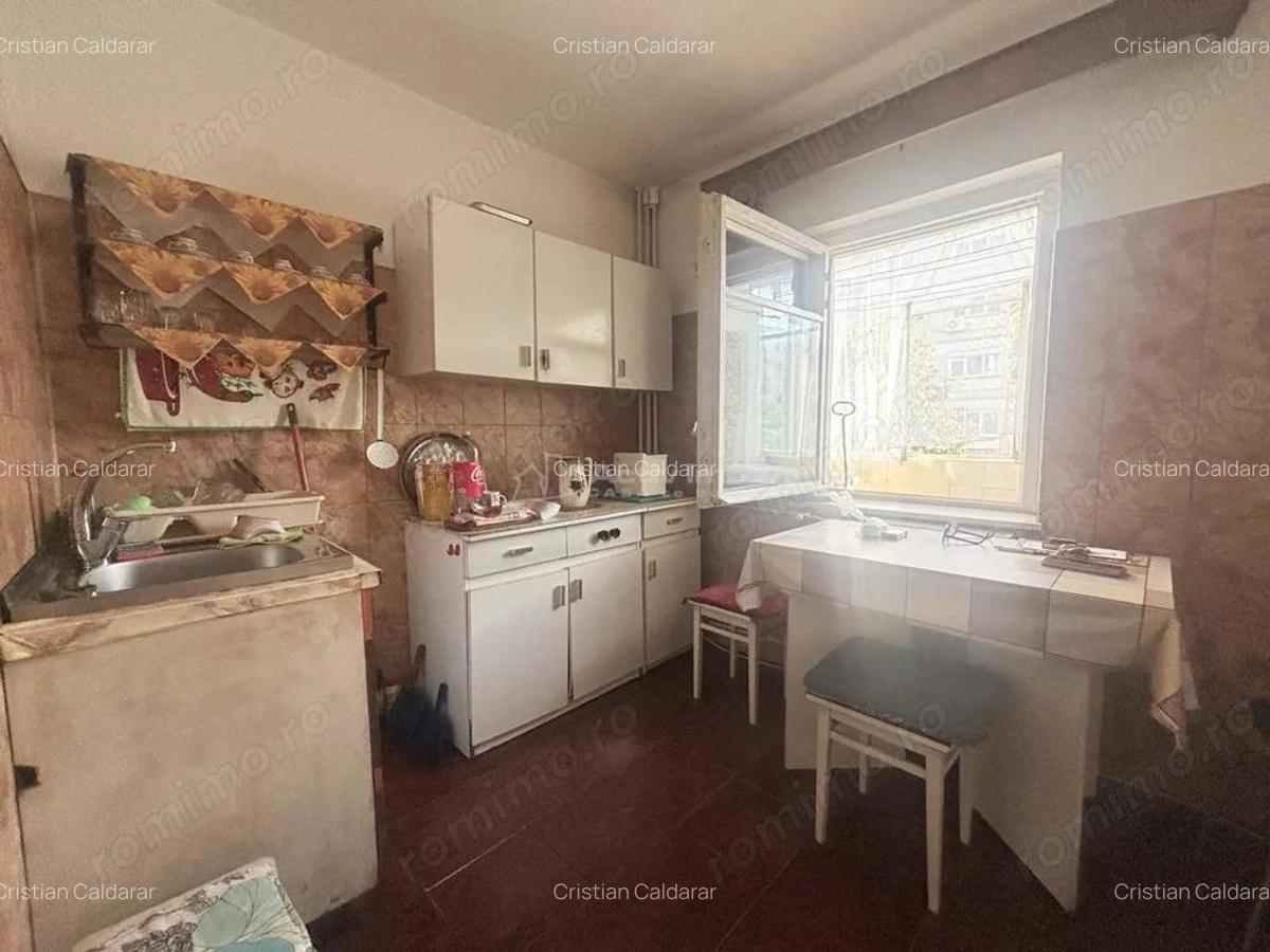 Apartament 2 camere, etaj 1, cu balcon zona Ramada Prima Shops - 4