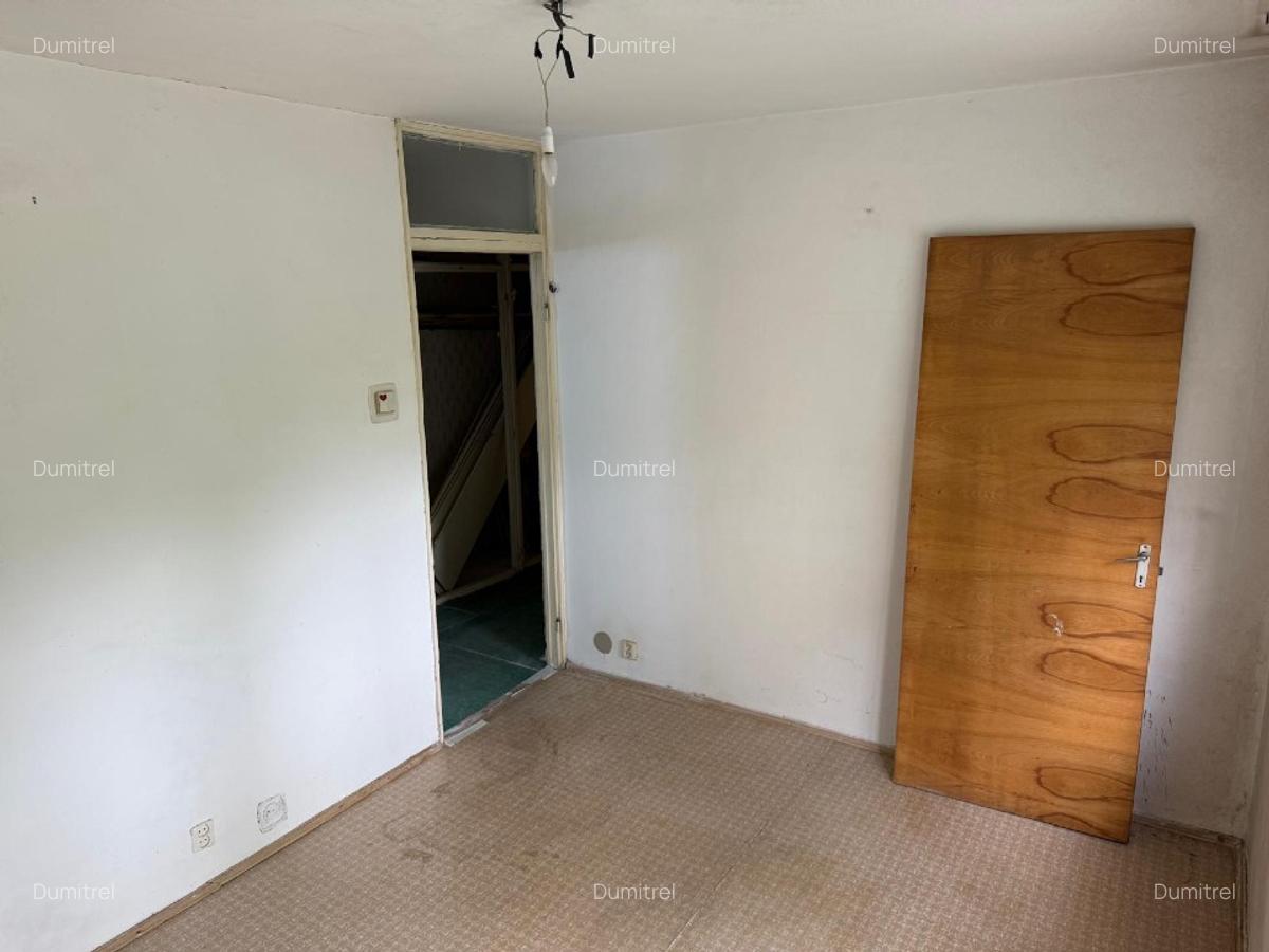 Vand apartament 4 camere, decomandat, etaj 1 - Rahova, Sos.Salaj - 5