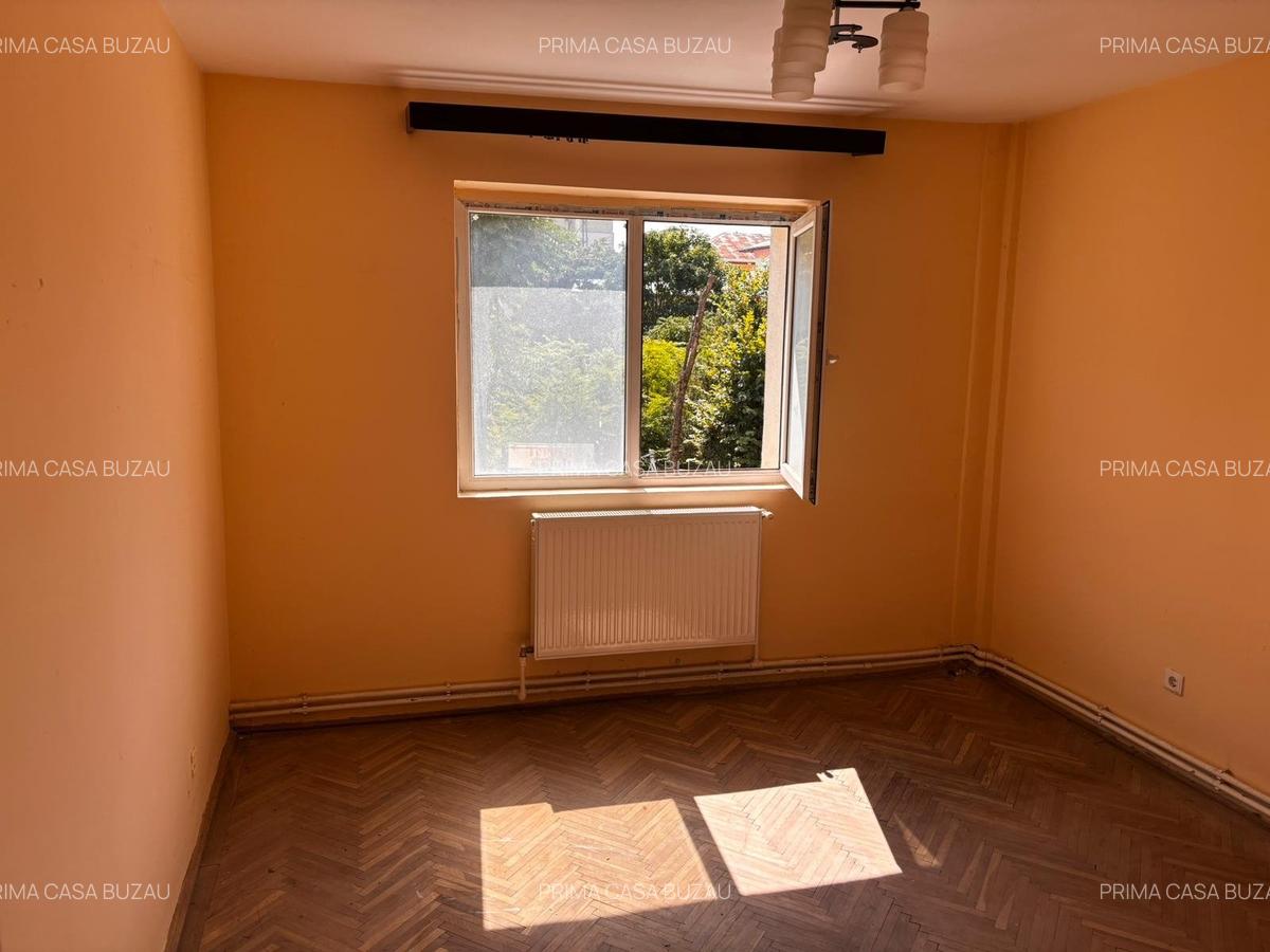 Apartament cu 3 camere zona Piata Daciei ~ etaj 1 din 10 ~ confort 1 decomandat - 9