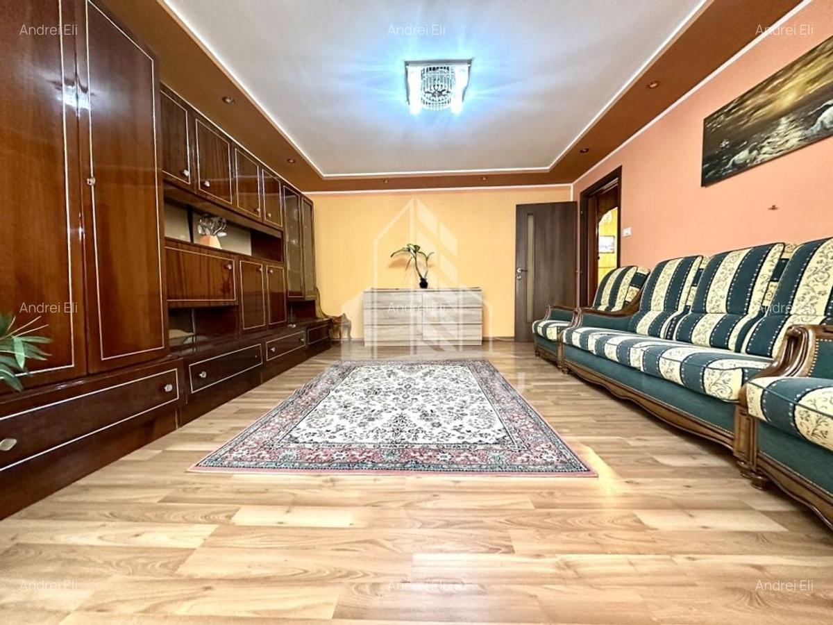 Apartament 3 camere, decomandat, etaj 1, zona Sagului - 2
