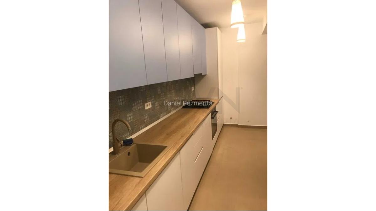 Apartament cu 2 camere decomandat în Sisești - 7