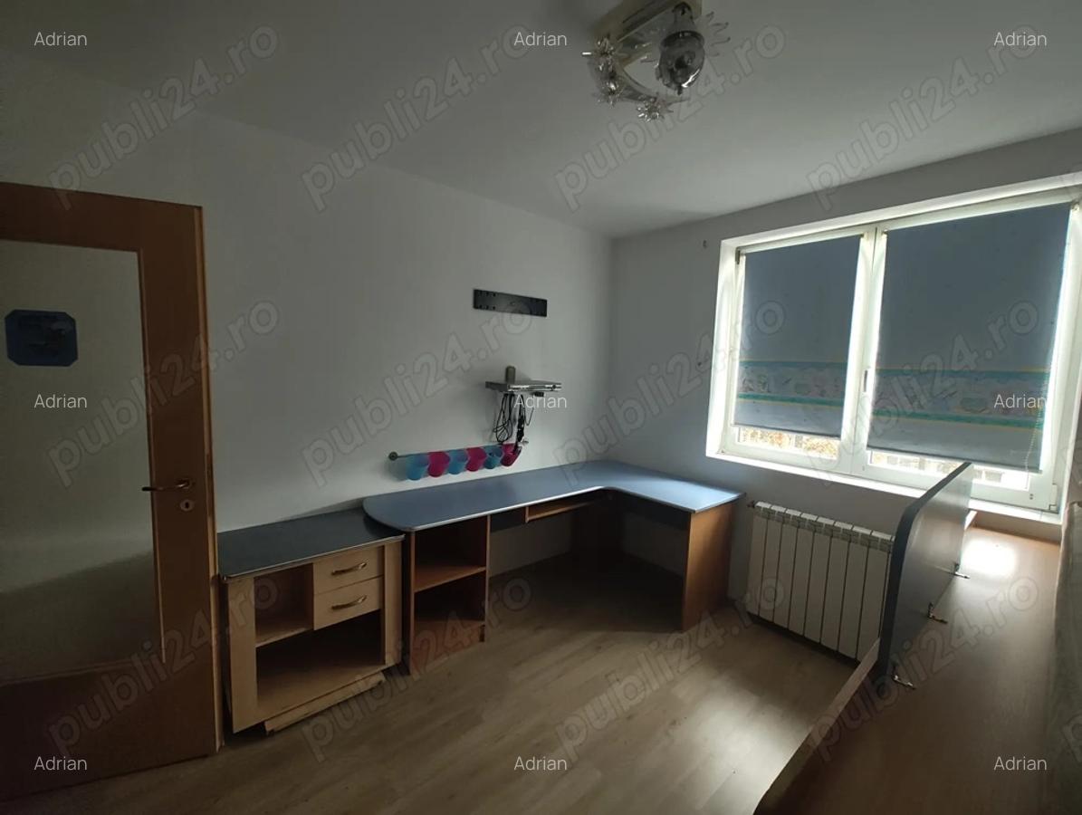 Vand apartament cu 3 camere, tip B, in Oradea, cartier Rogerius - 6