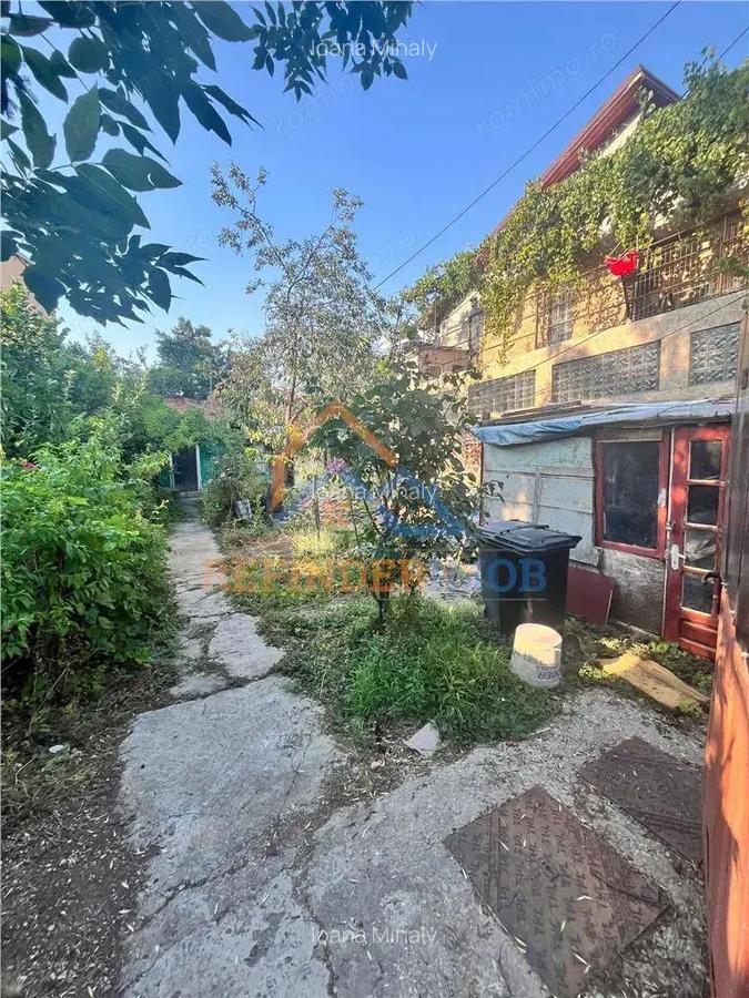 Casa cu teren de vanzare Piata Rahova - 1