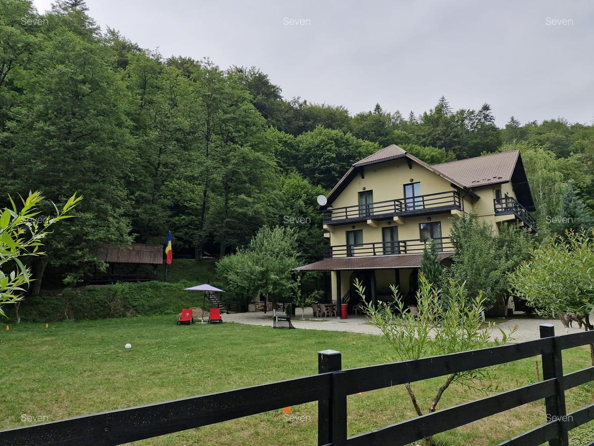 Pensiunea Turistica Cheile Cetatii - Rasnov - 730.000 euro - 2