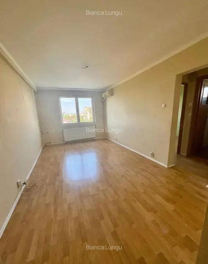 Apartament de 3 camere ( 500M Metrou )-Crangasi - 1