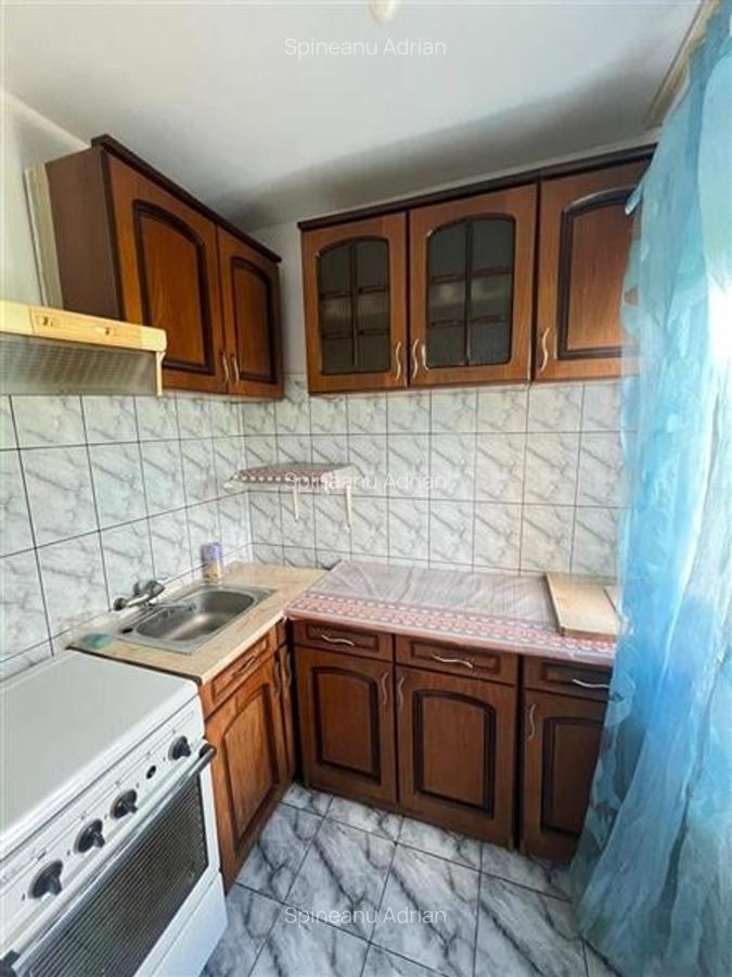 GARSONIERA, et 1, zona Badea Cartan - 3