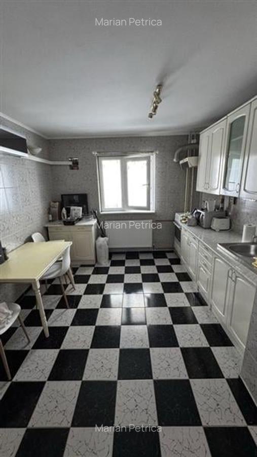 Apartament cu 2 camere decomandat în Tei - 1