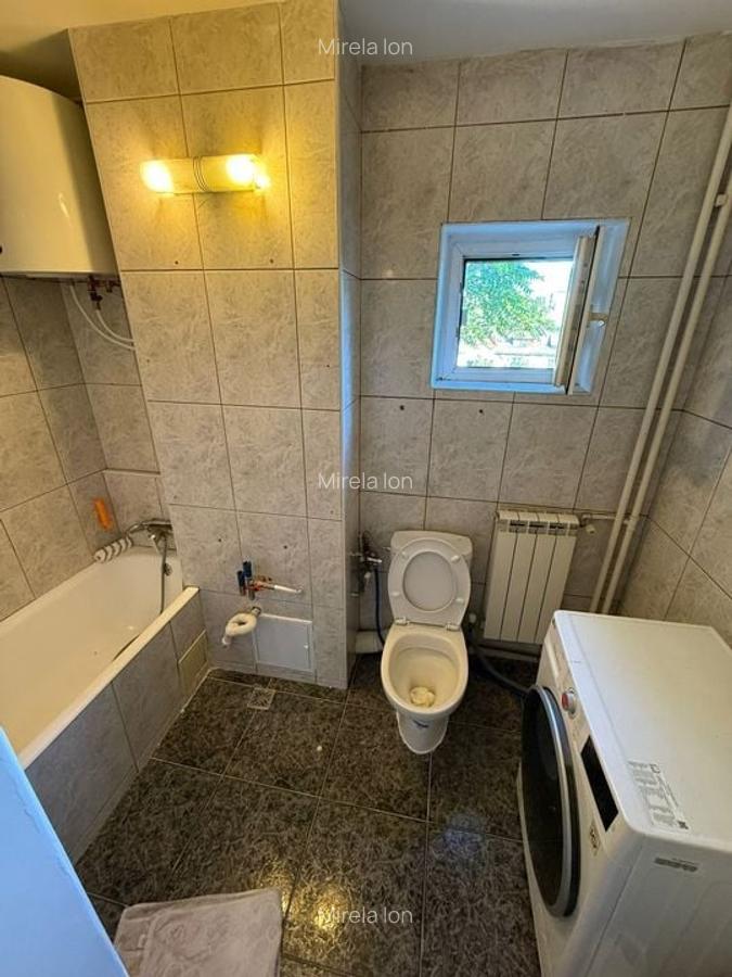 Vanzare Garsoniera Adiacent Bd. Decebal / Piata Alba Iulia - 1
